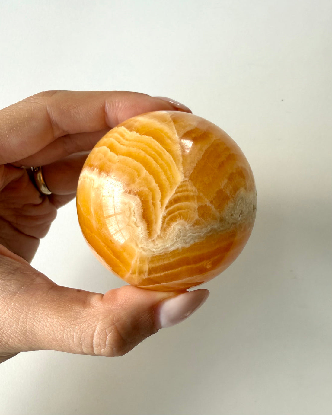Sfera in Calcite Miele