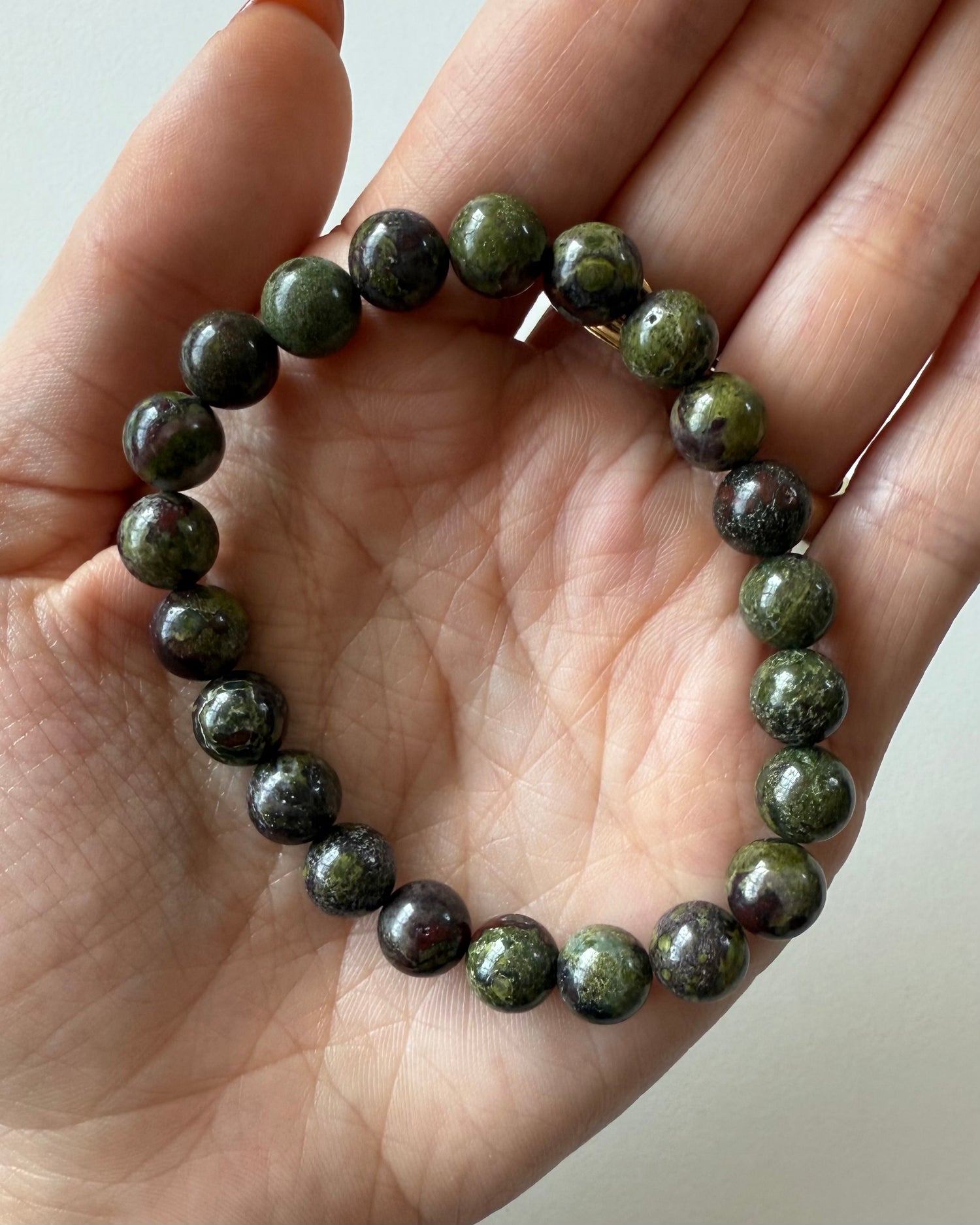 Bracciale in Pietra del Drago – Aromaterapia Bracciale in Pietra del Drago – Aromaterapia