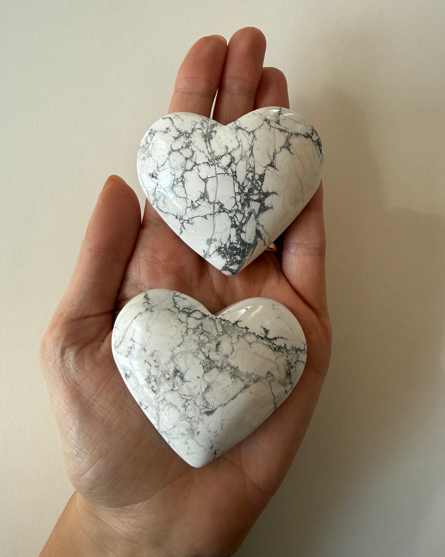 Cuore in Howlite