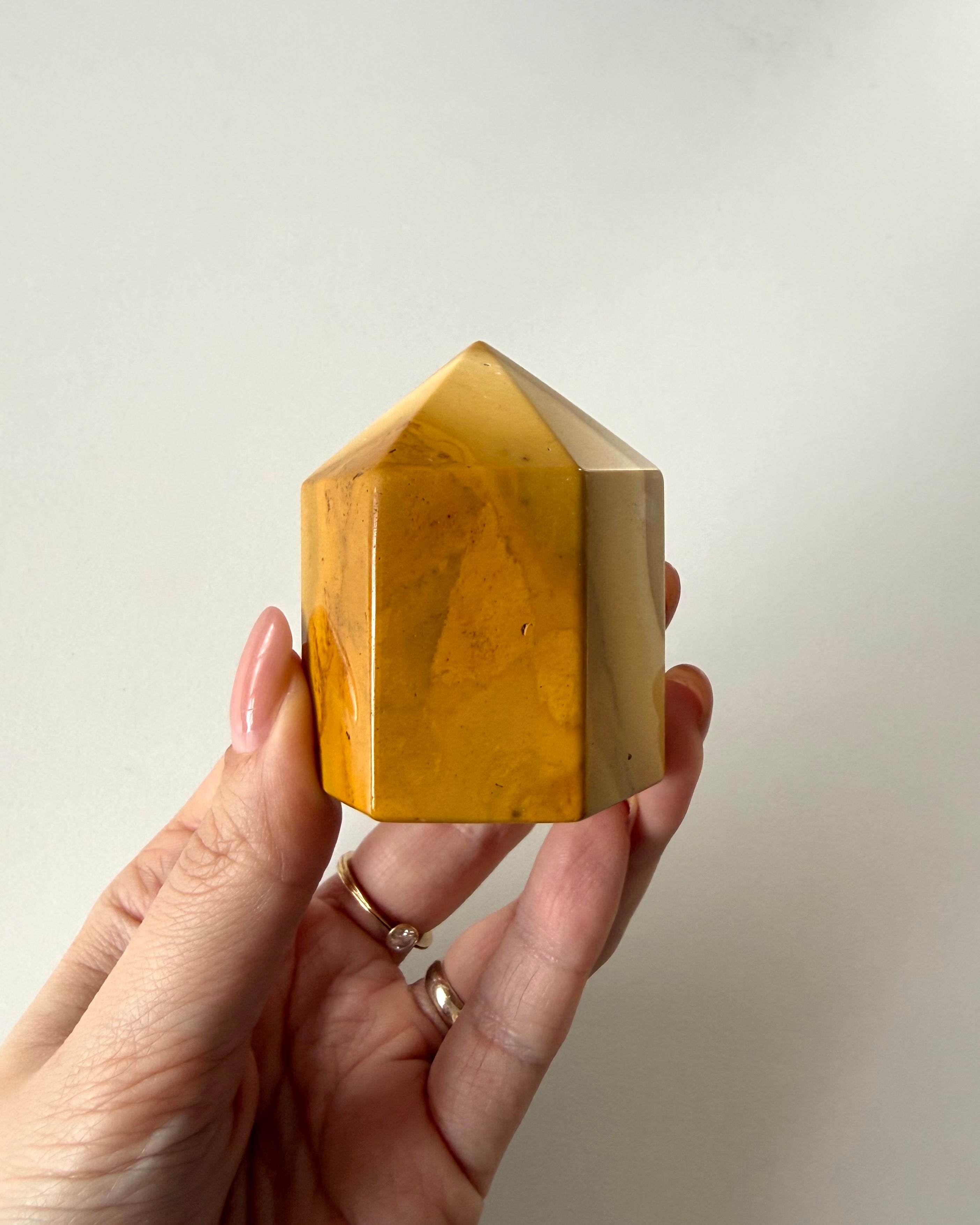 Torre in Mookaite