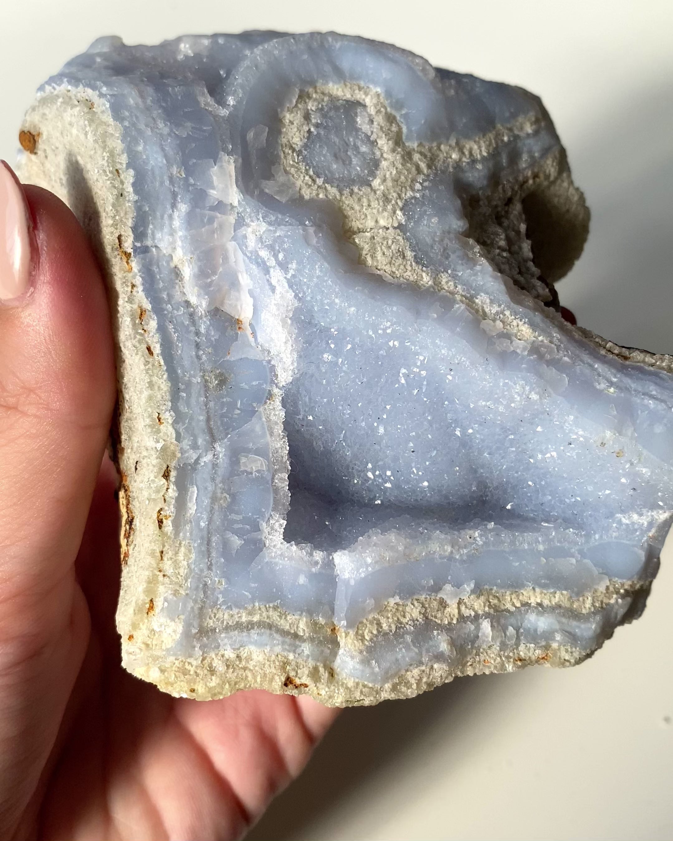 Geode in Calcedonio